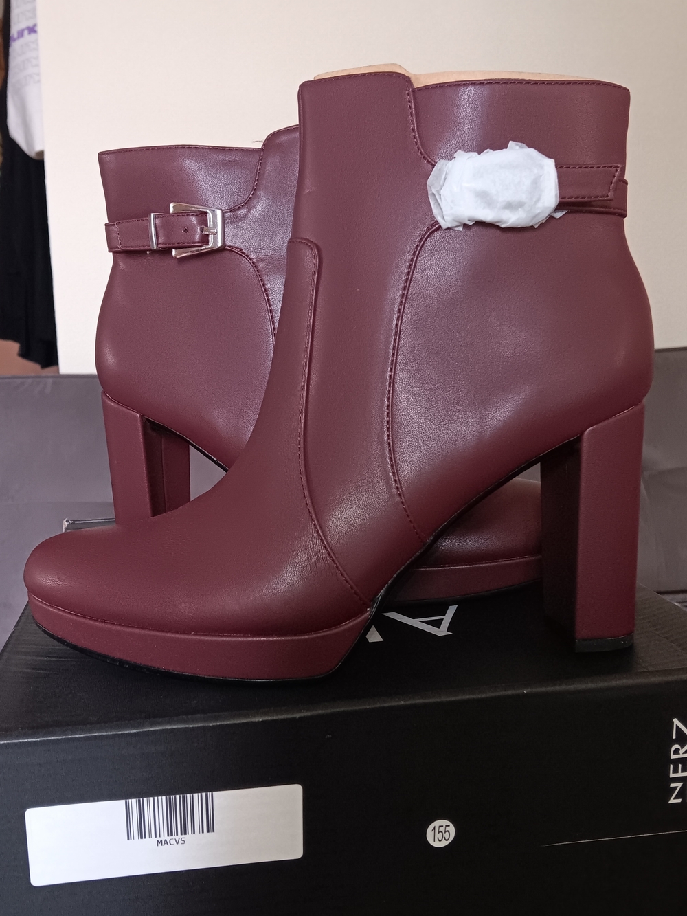 Naturalizer Women's Burgundy Block Heel Ankle Boots